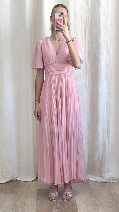 Robe Laina – Robe longue plissée rose poudré élégante