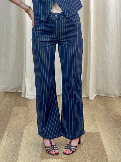 Jean Oraije Mona large bleu marine à rayures verticales blanches coupe flare taille mi-haute style vintage femme