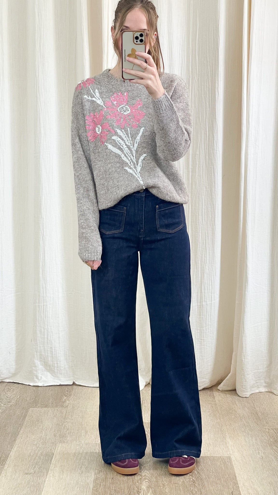 Pull Lia – Pull doux à fleurs brodées de sequins