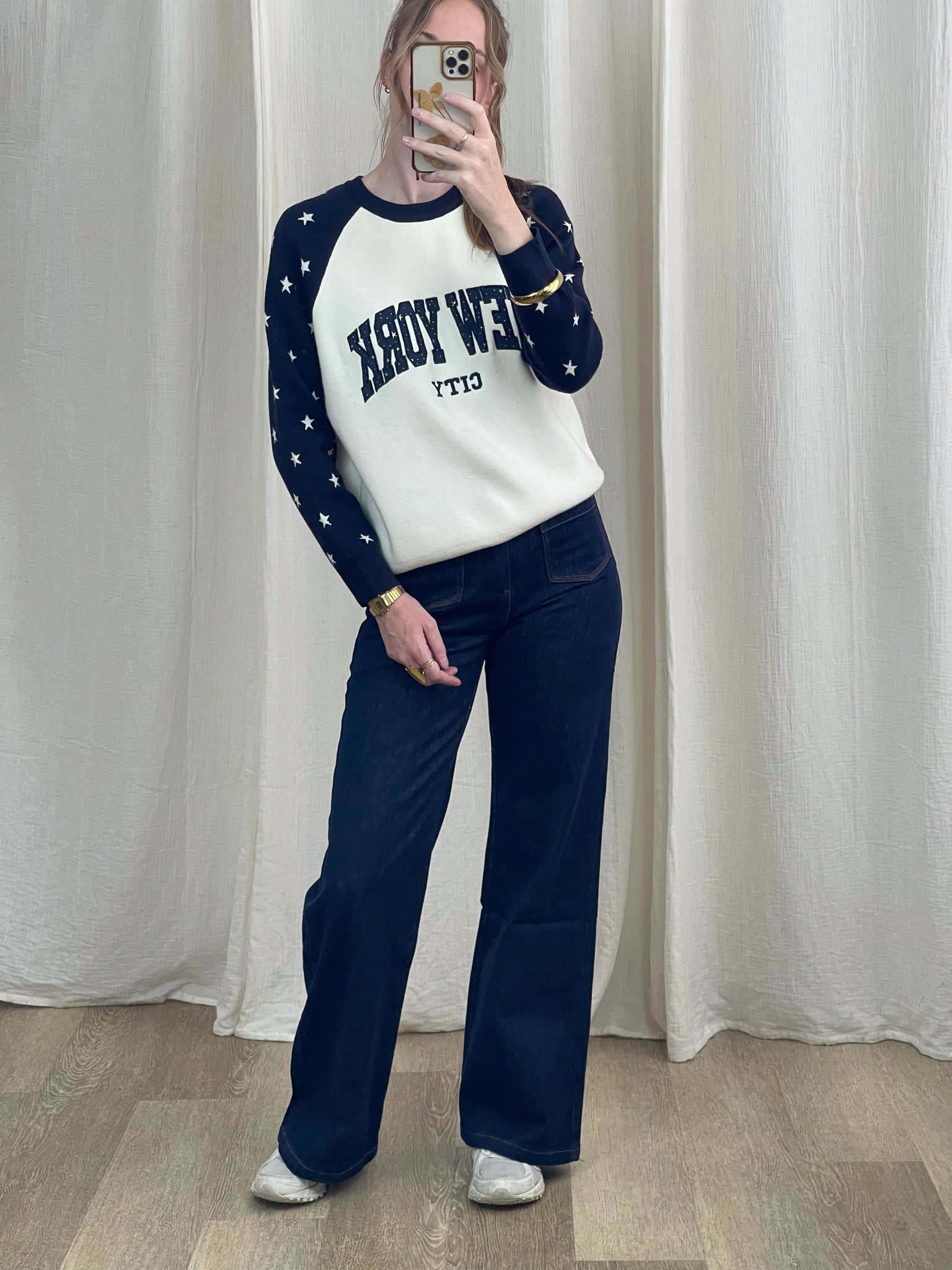 Pull femme New York City blanc manches raglan bleu marine étoiles style sportwear américain