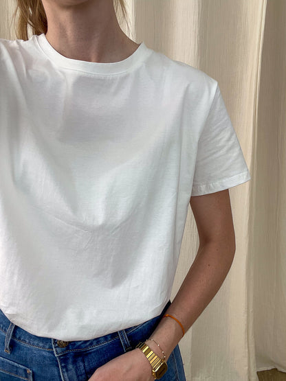 T-shirt coeur blanc coton coupe droite manches courtes femme style minimaliste casual