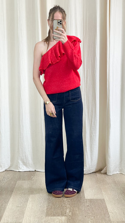 Pull Marjolaine – Pull rouge à volant asymétrique
