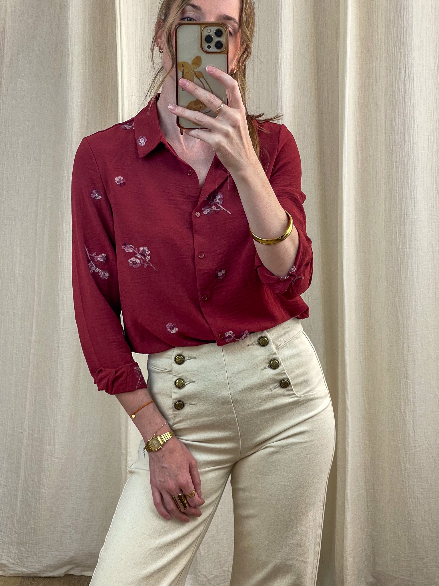 Chemise femme bordeaux fluide motif floral brodé manches longues style bohème chic