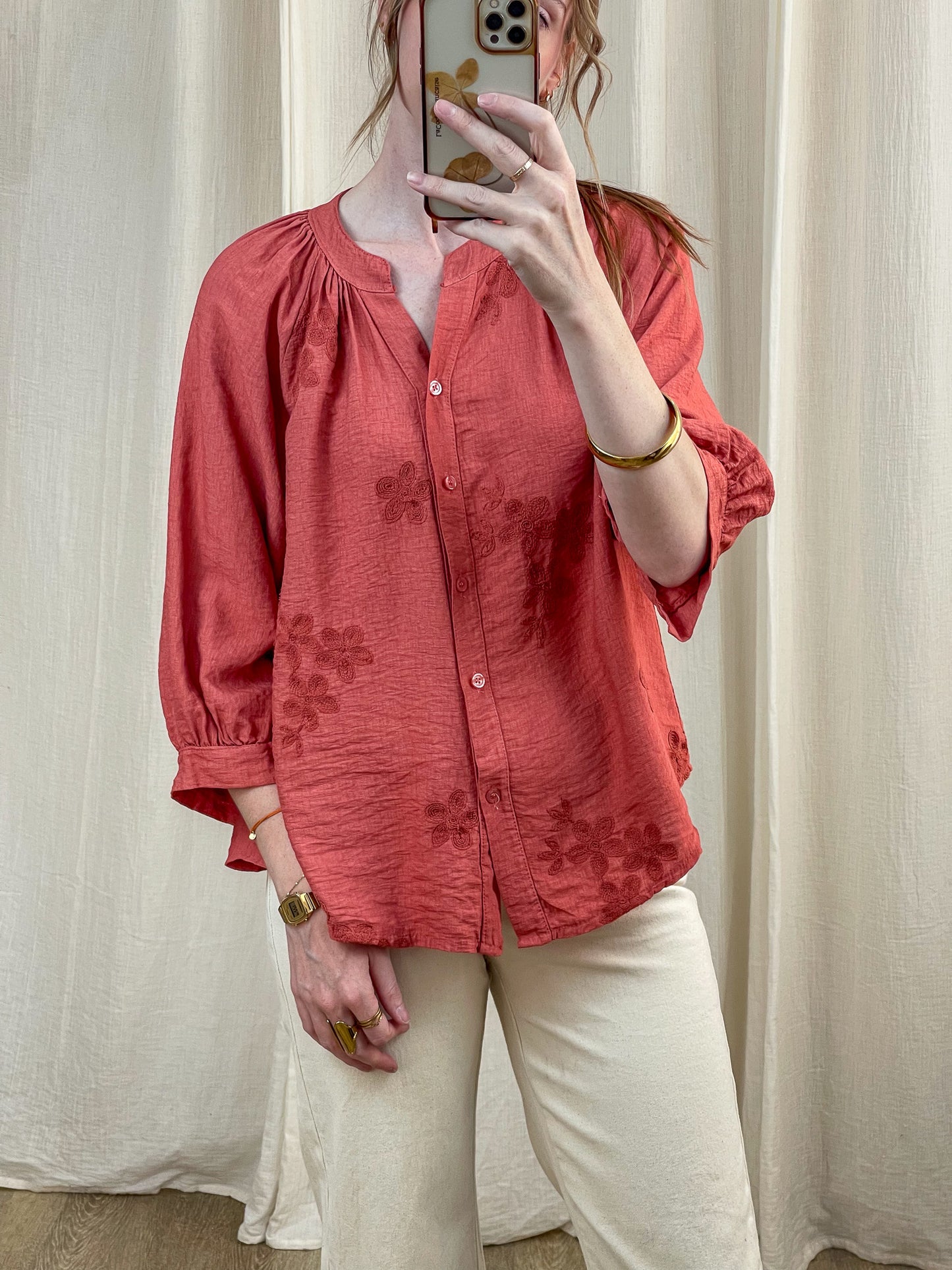 Blouse Coralie terracotta brodée fleurs manches 3/4 col V femme style bohème chic