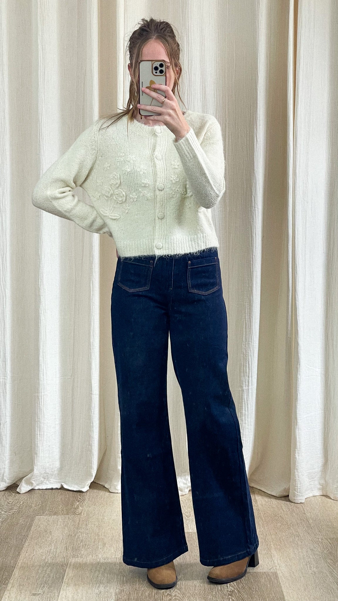 Gilet fleurette - Gilet avec fleurs en relief