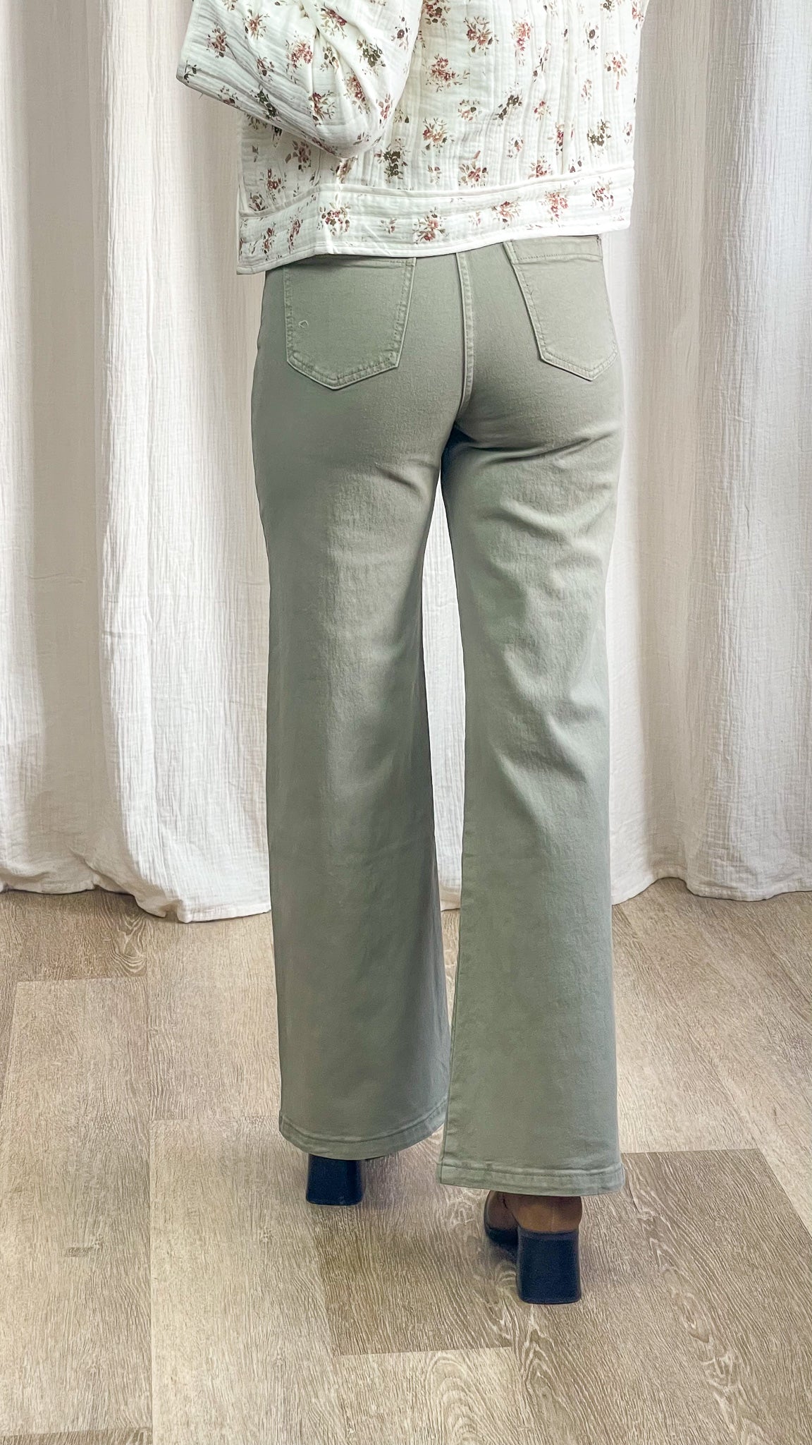 Jeans Gaspard vert sauge de dos