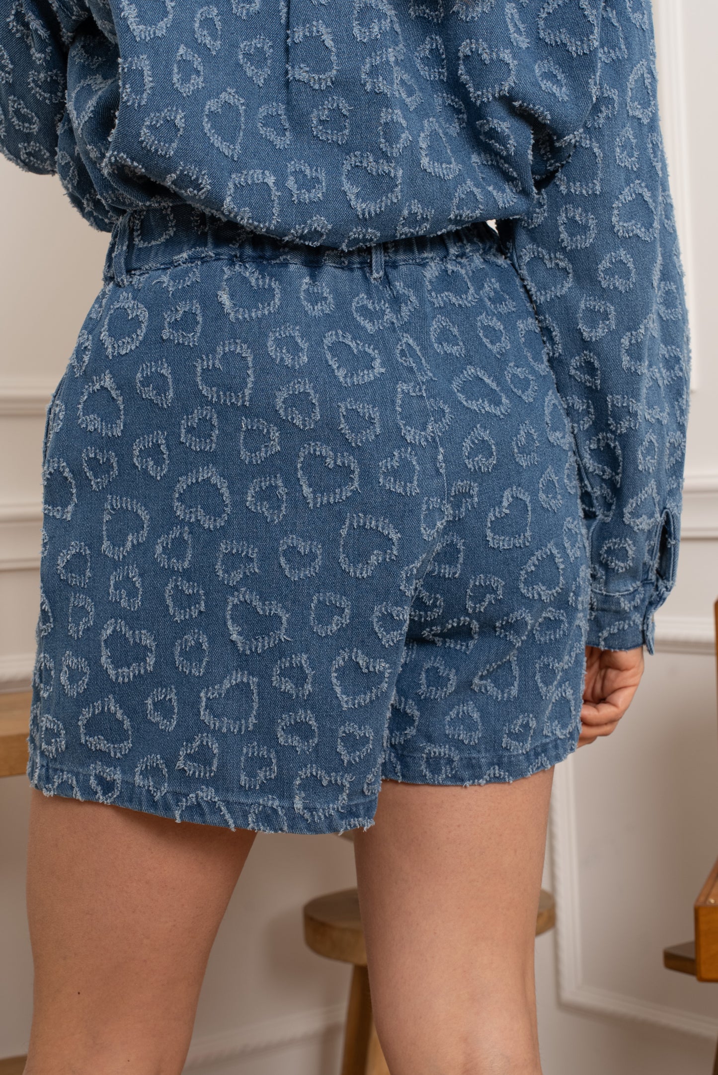 Short Lova - Short denim à motif cœurs