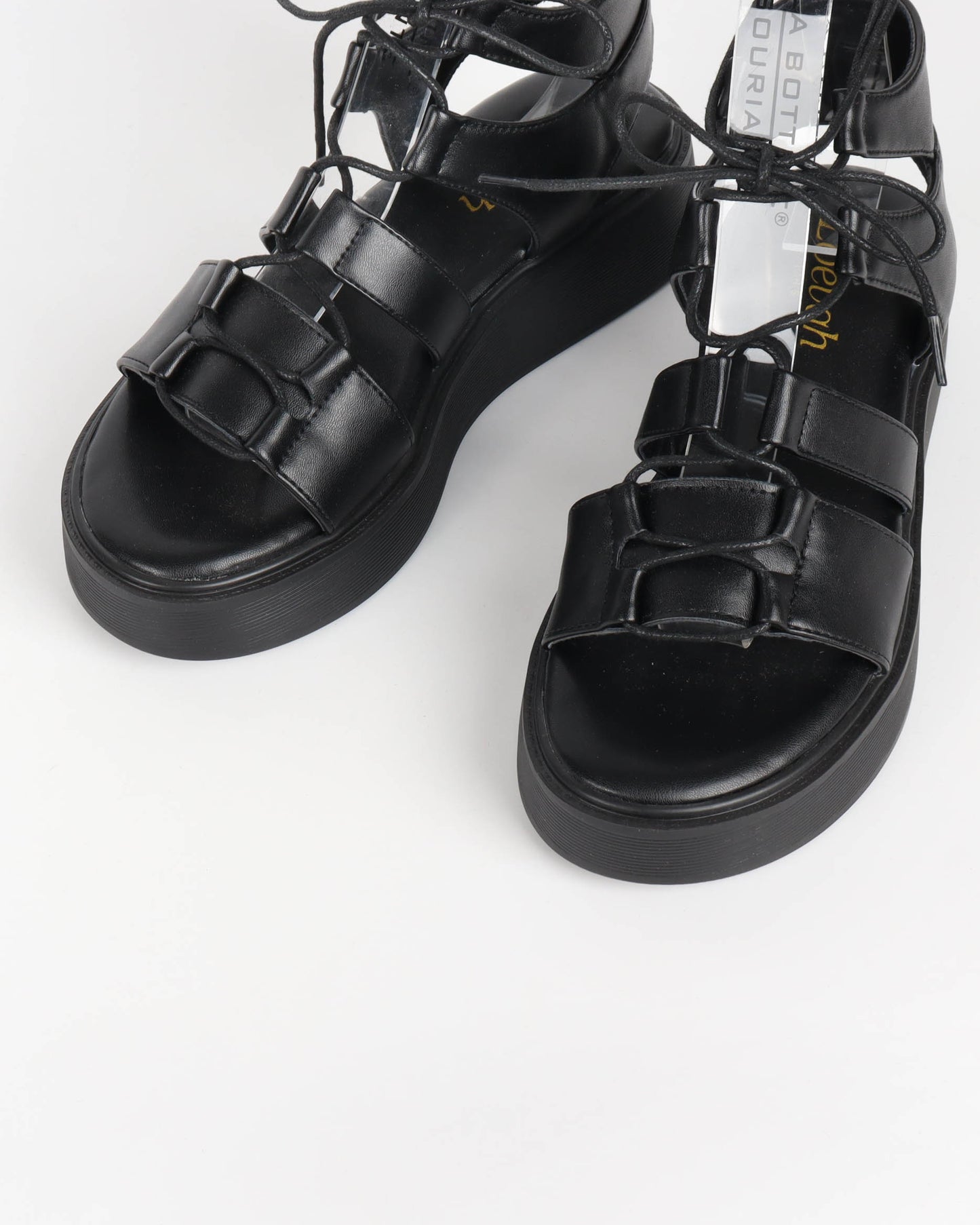 Sandales noires à lacets style gladiateur plateforme épaisse cuir femme tendance été