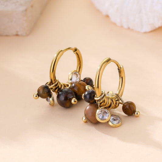Boucles d'oreilles créoles dorées avec perles œil de tigre et strass cristal, bijoux bohème chic femme