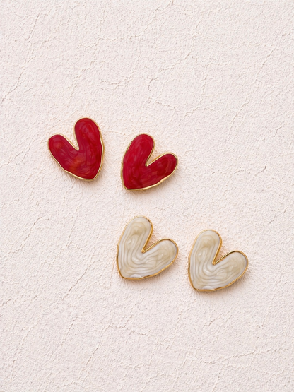 Puces boucles d'oreilles cœur émaillé contours dorés 2,5cm