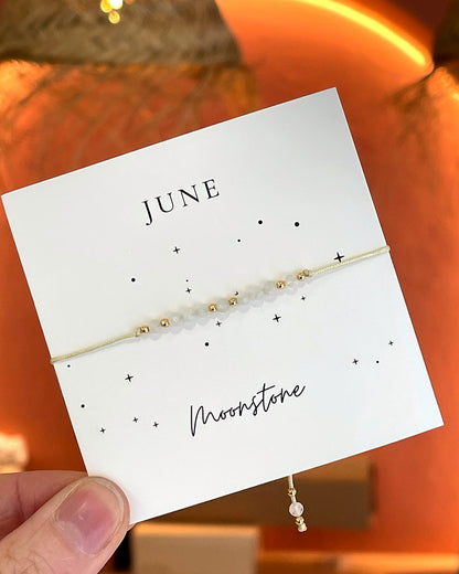 Bracelet cordon beige ajustable pierre de lune juin avec perles dorées femme bijou naissance moonstone