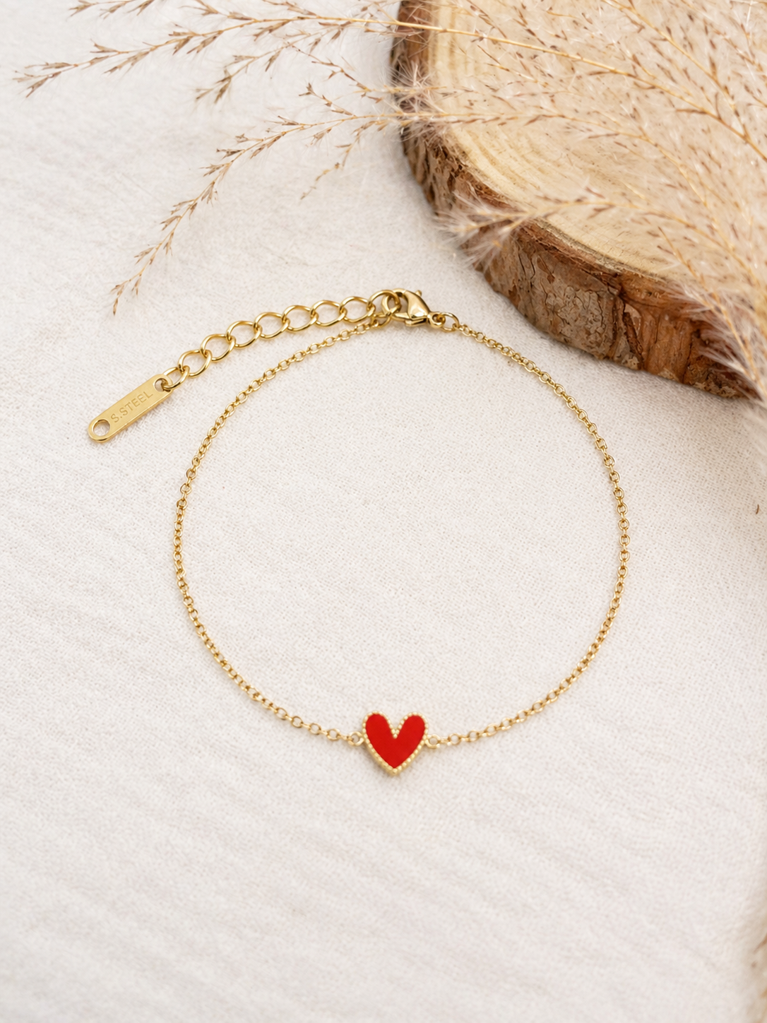 Bracelets mini cœur émaillé chaîne dorée acier inoxydable couleur rouge — cadeau Fête des Mères