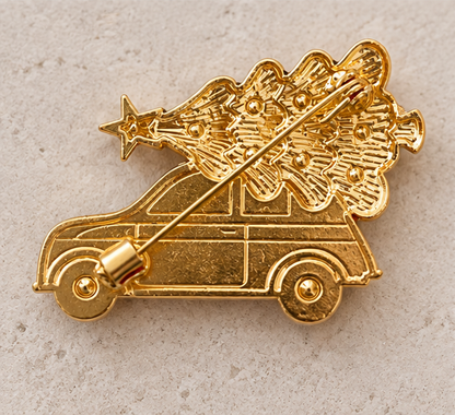 Broche dorée voiture avec sapin de Noël étoile, accessoire fantaisie festif femme pour les fêtes