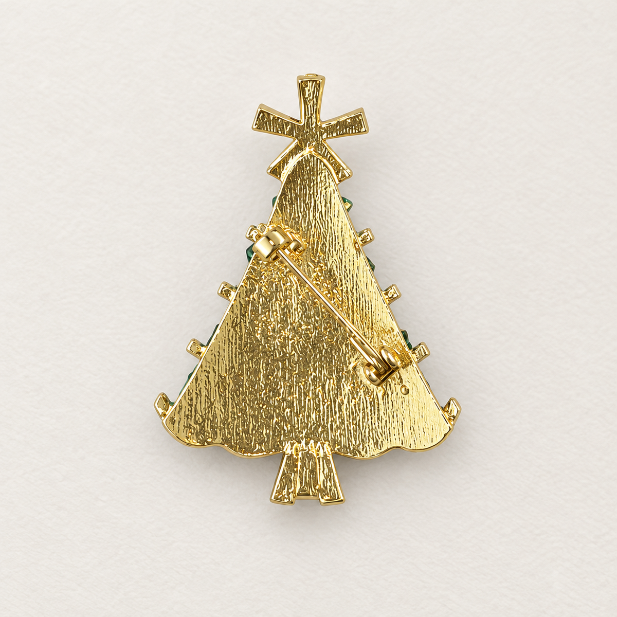 Broche sapin de Noël dorée avec strass verts et étoile, dos texturé avec fermoir épingle, bijou fantaisie femme fêtes