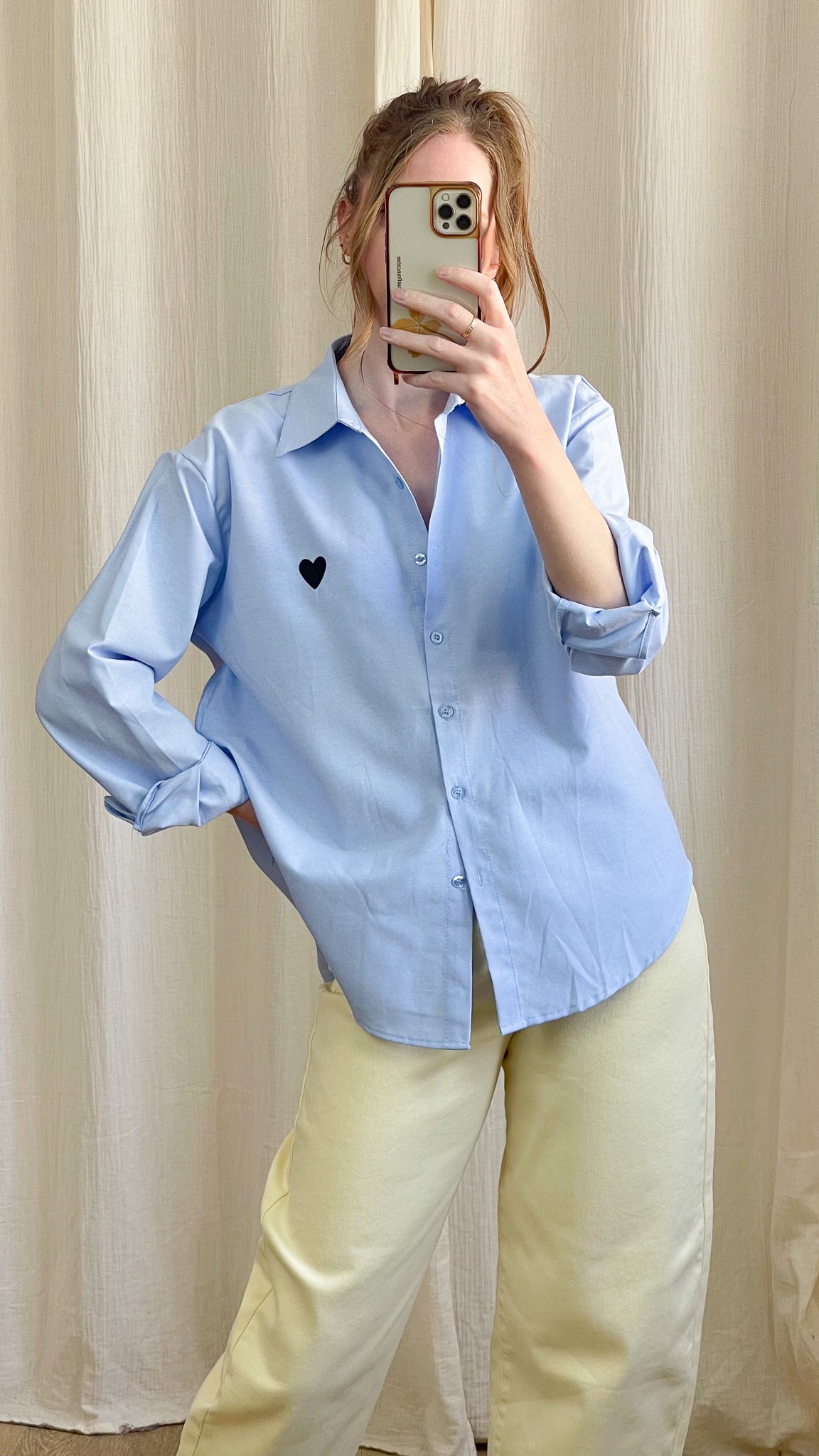 Chemise bleu femme oversize avec cœur 