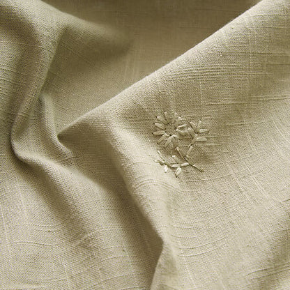 Nappe Joy en coton naturel beige avec broderie florale délicate, linge de table artisanal 150x250cm