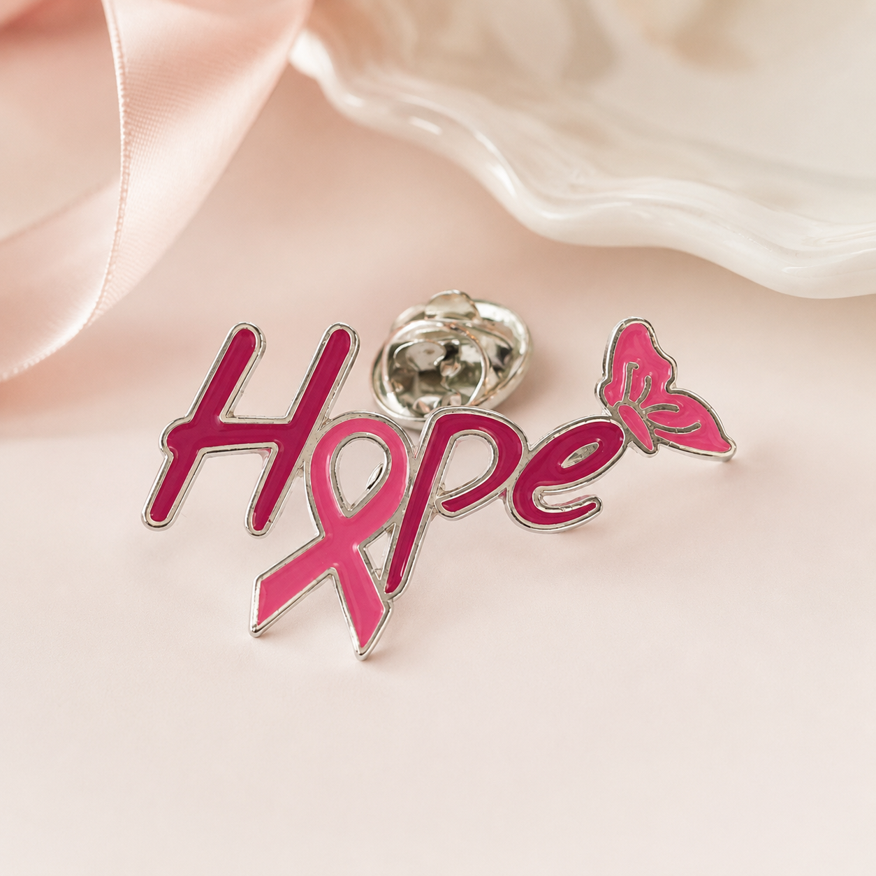 Pin's Hope ruban rose Octobre rose sensibilisation cancer du sein avec papillon métal argenté et émail rose fuchsia