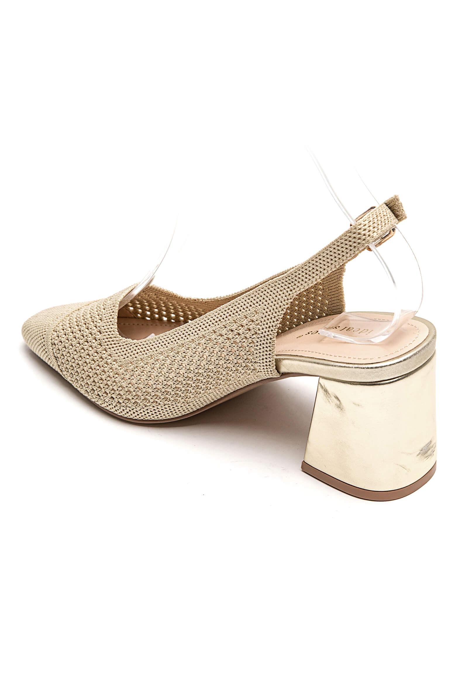 Escarpins beige slingback avec bride réglable et talon doré