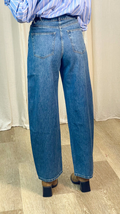 Détail poche arrière jean Oraije Brune denim bleu