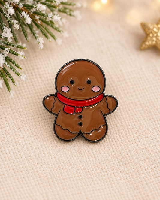 Pin's émaillé pain d'épice kawaii marron avec écharpe rouge, broche de Noël mignonne style bonhomme biscuit festif