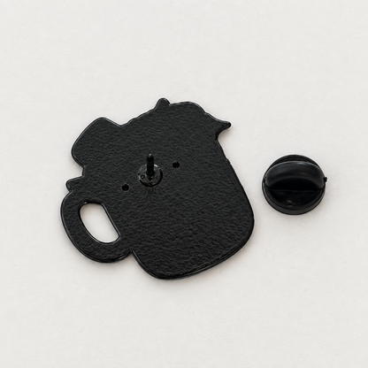 Pin's tasse de Noël noir mat dos métal avec attache papillon accessoire mode festif original