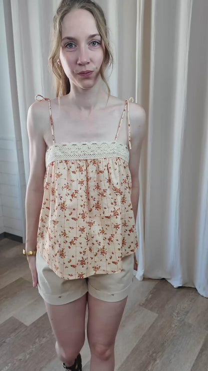Top Mariam - Caraco fleuri à dentelle crochet et bretelles nouées
