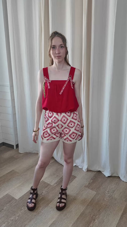 Short Sarah - Short crochet granny square rouge et écru
