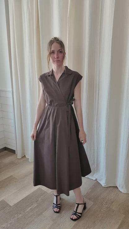 Robe Laurine - Robe portefeuille midi col chemise marron
