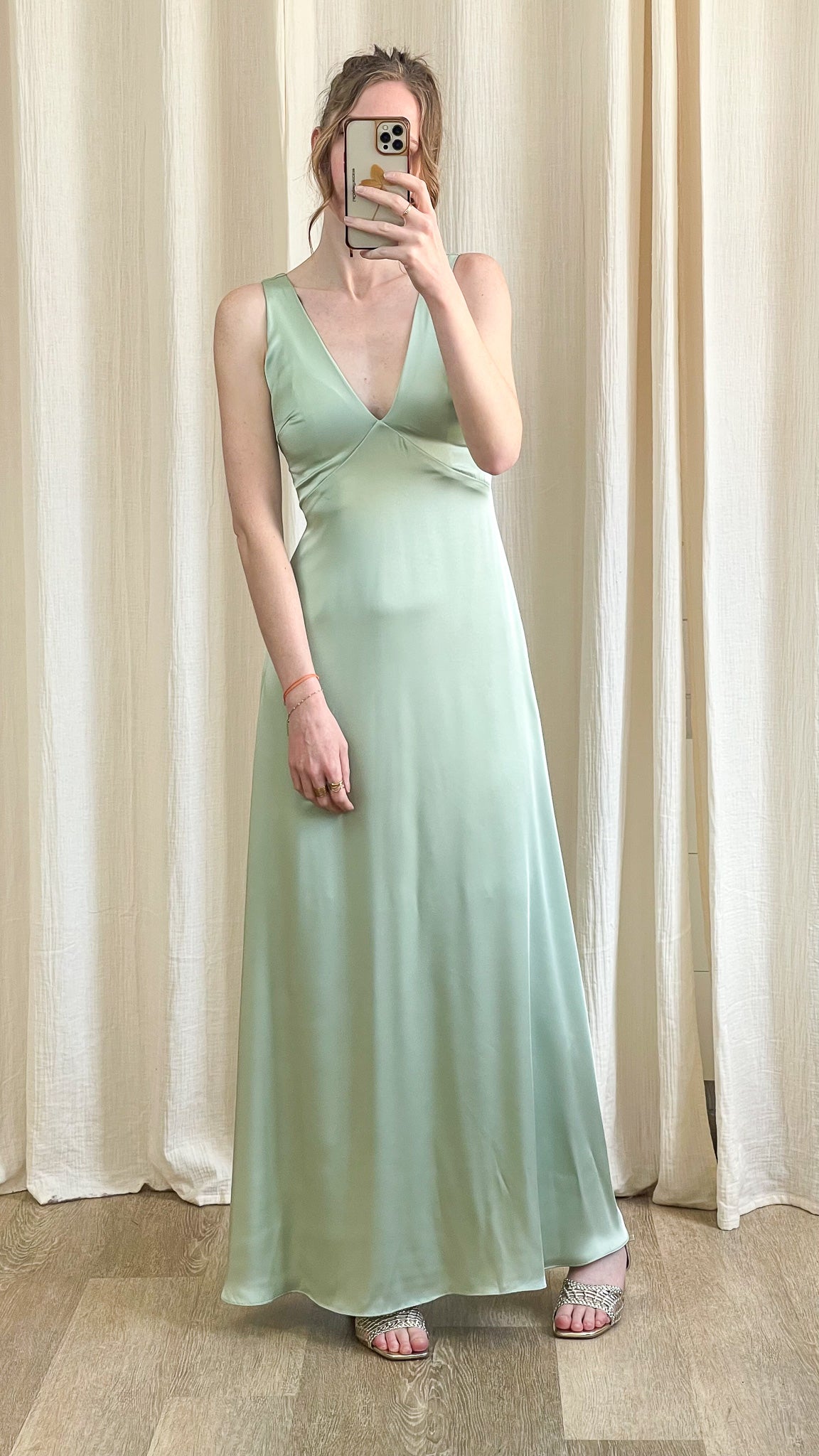 Robe Assia robe longue satinée vert d’eau élégante invitée mariage