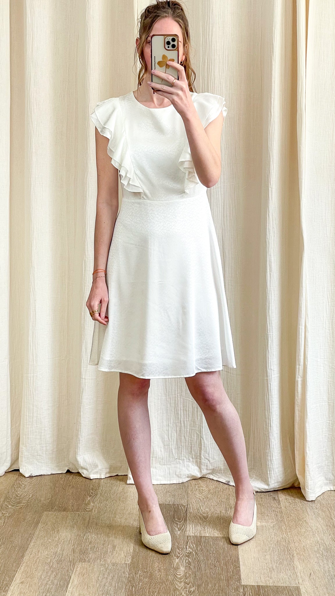 Robe Begonia robe blanche élégante à volants idéale pour mariage civil