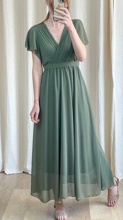Robe Chloé robe longue fluide kaki avec décolleté croisé plissé