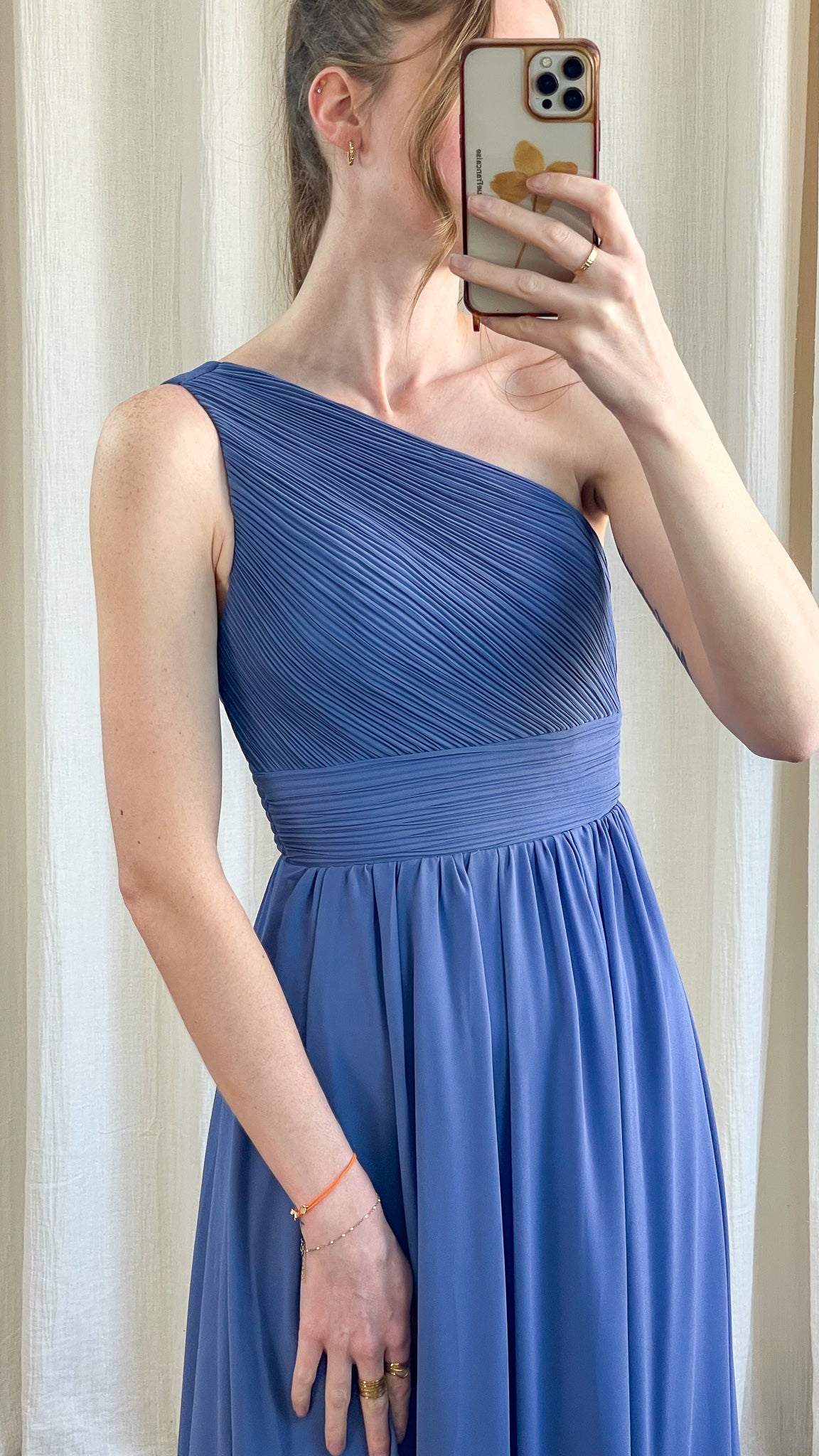 Buste plissé robe Elsie robe asymétrique one shoulder bleu détail