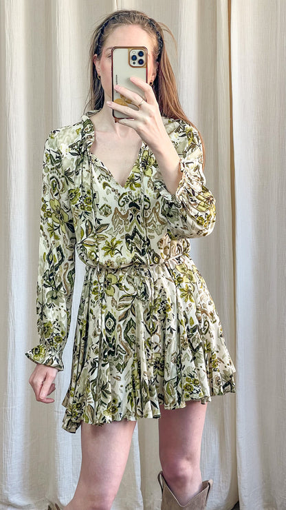Robe fluide imprimé vert manches longues femme coupe féminine