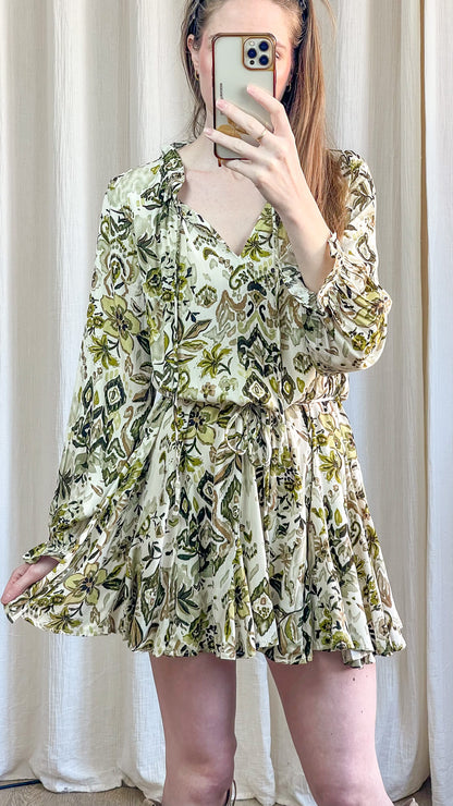 Robe femme imprimé vert jupe fluide en mouvement tissu léger