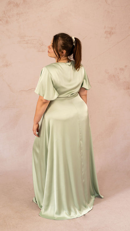 Dos de la robe Luisa longue satinée vert sauge