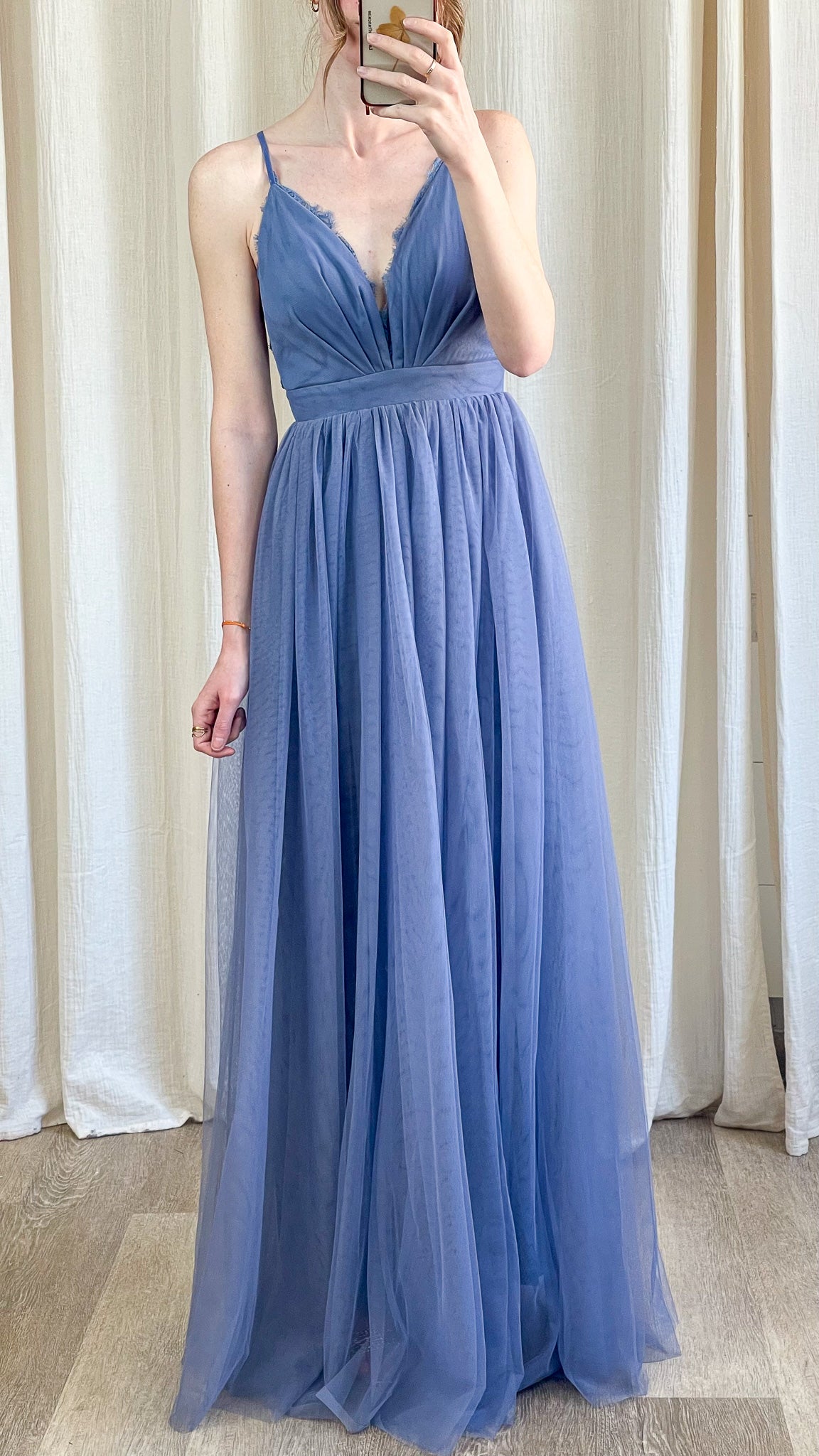 Robe Océane longue bleue en tulle avec jupe fluide – robe cérémonie élégante femme