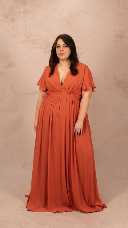 Robe longue cérémonie grande taille terracotta modèle Tacha coupe fluide