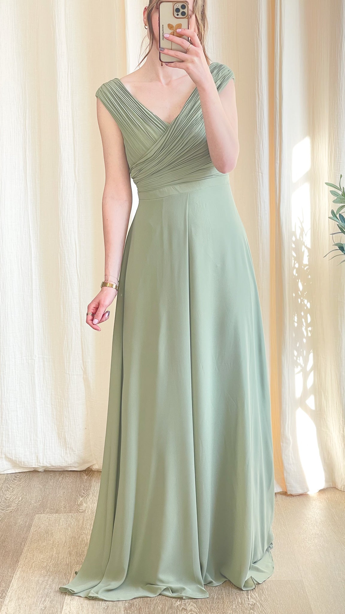 robe invitée mariage vert sauge fluide