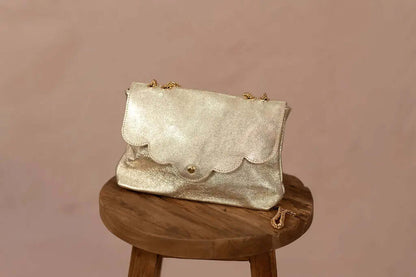 Sac en cuir doré Maxi avec chaîne élégante
