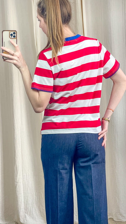 T-shirt femme rayé rouge et blanc vue de dos coupe droite