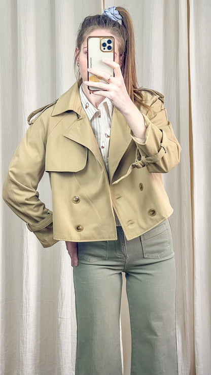 Trench femme court beige double boutonnage coupe moderne mi saison